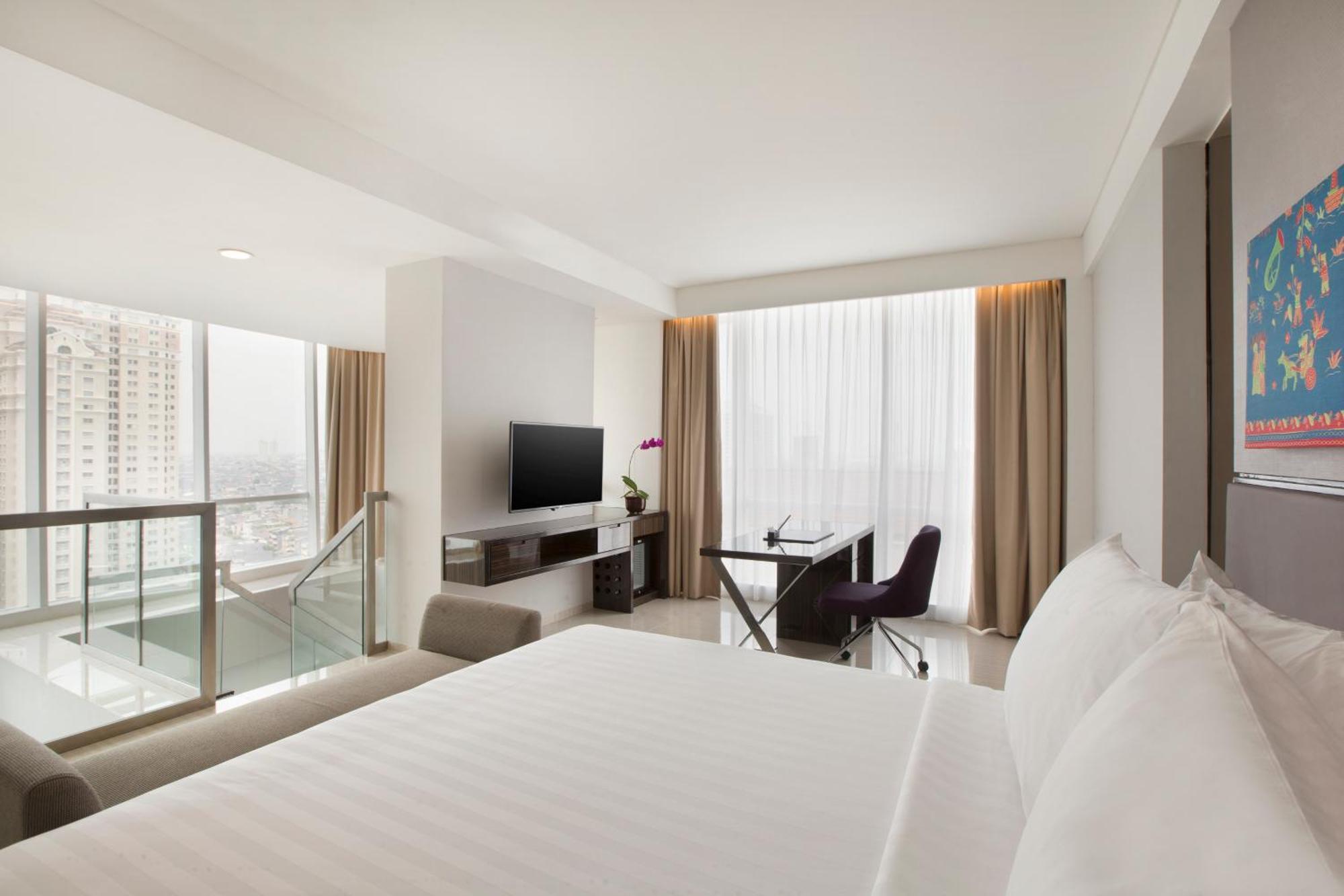 Hotel Santika Premiere Hayam Wuruk Jakarta Exterior photo