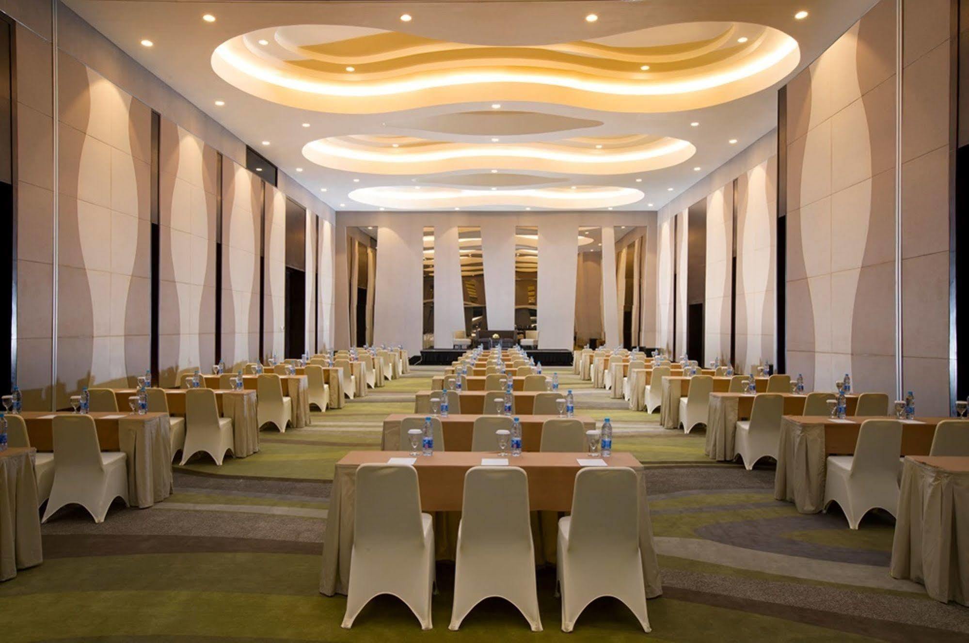 Hotel Santika Premiere Hayam Wuruk Jakarta Exterior photo